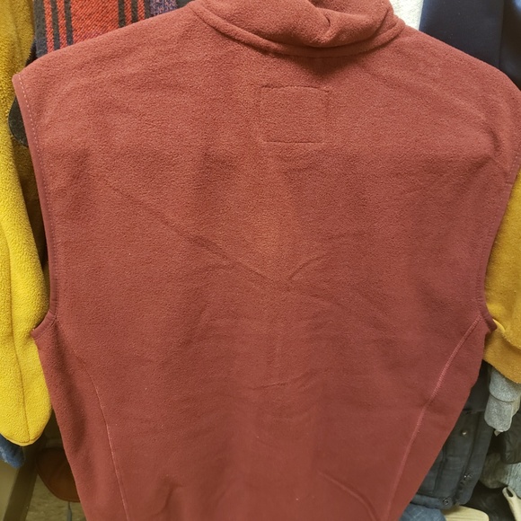 St Johns Bay Zipper Vest Maroon Like New - Picture 3 of 3